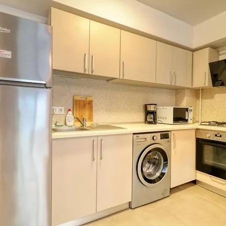 Apartment Luxury Politehnica Park Near Old Town Bucharest